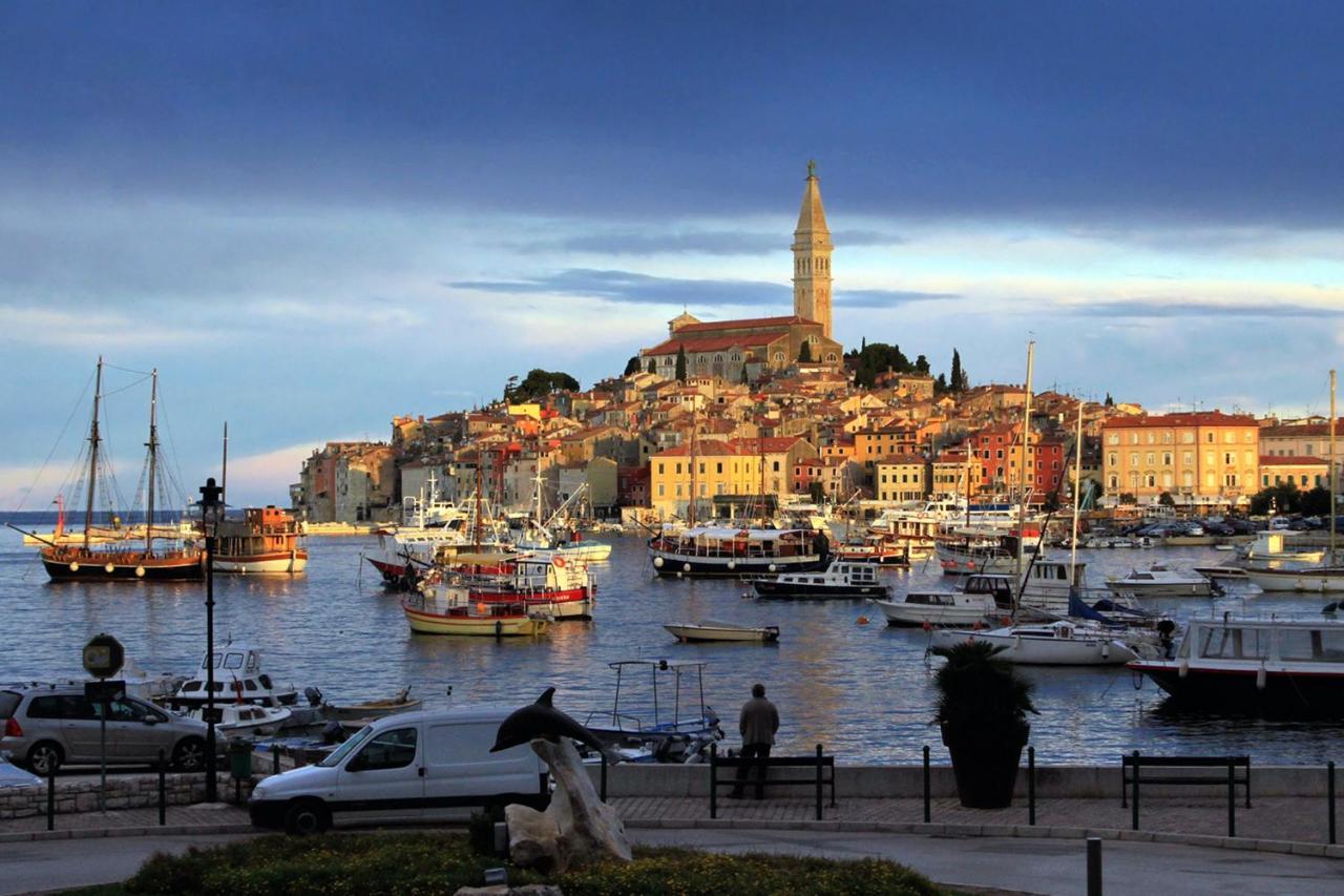 Apartments And Rooms By The Sea Rovinj - 19183 Eksteriør billede